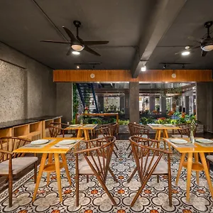 4* Hotel Lahome Boutique And